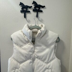 Elegant White Puffer Vest